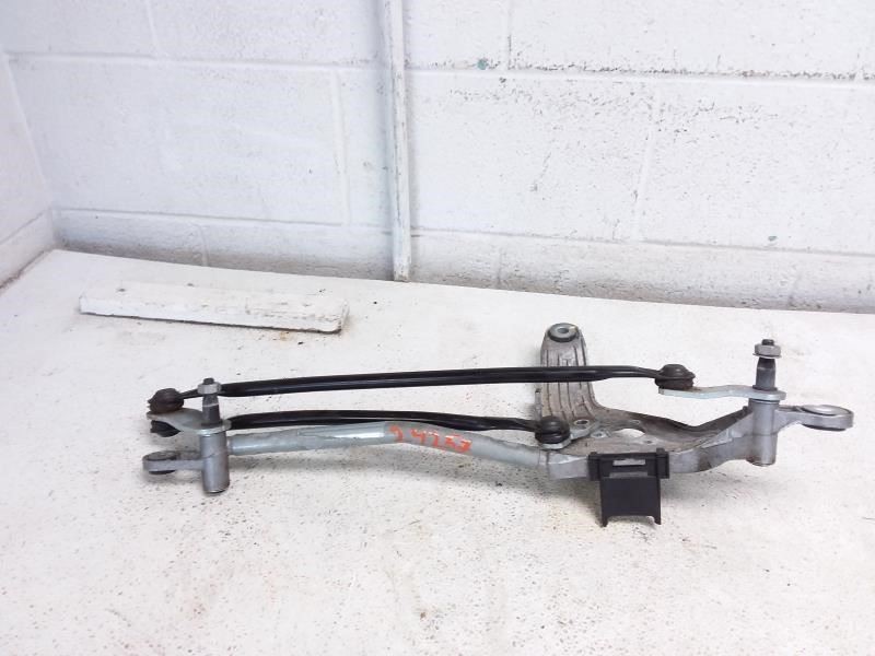2020 MASERATI GHIBLI OEM Wiper Transmission 1010549