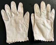 Antique Women  s Kid Gloves-Soft White Leather