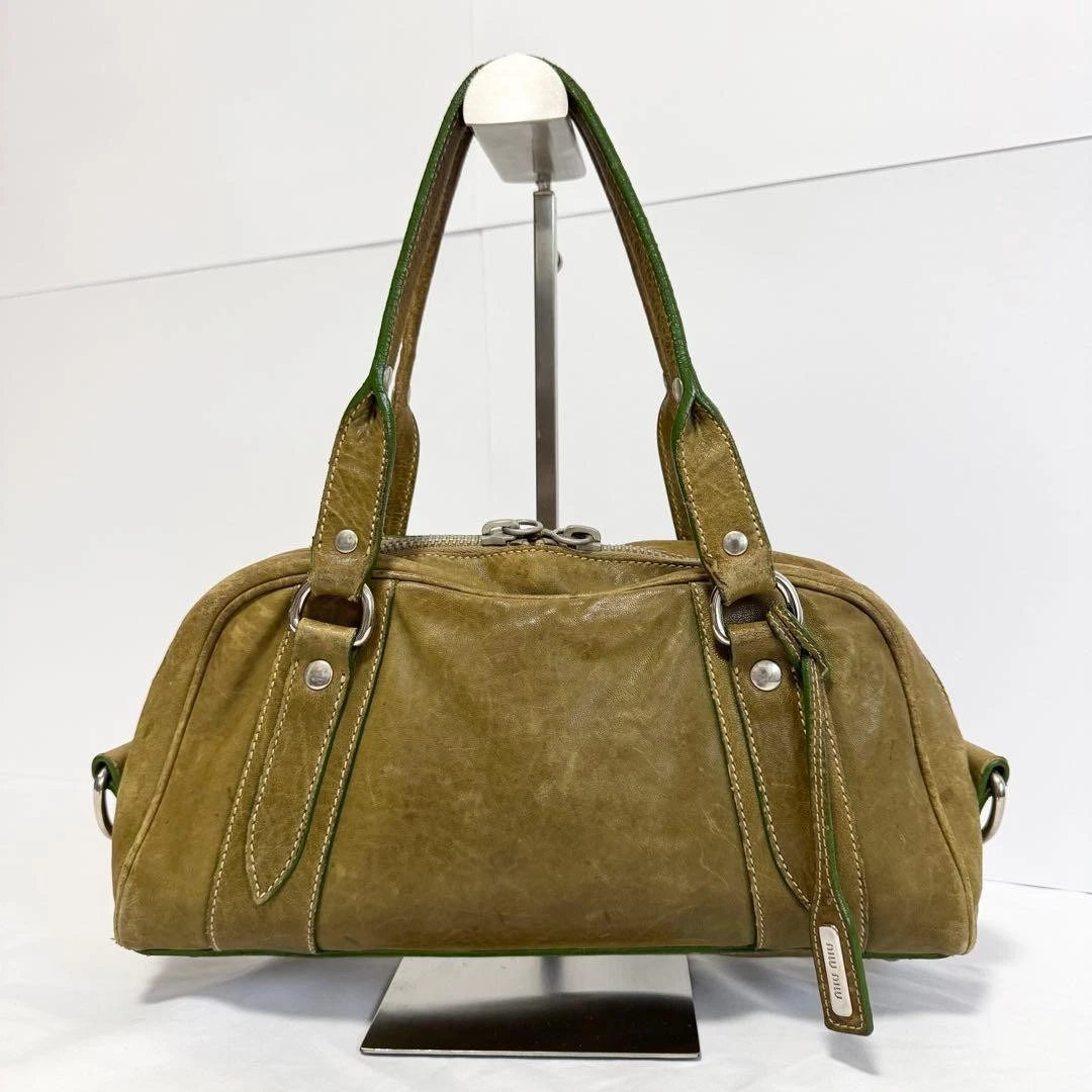 miu miu オリーブグリーン ハンドバッグ 25+ Green Leather Exterior Miu Miu Bags & Handbags for Women for