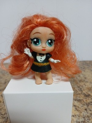 ZURU Itty Bitty Prettys Tea Party 3'' Doll Red Hair/Painted Gloves/Glitter Eyes