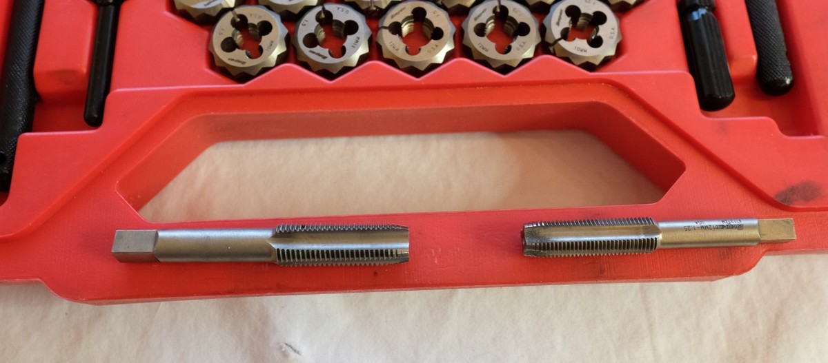 Snap On TOOLS Tap And Die Set 76 Piece Metric And Standerd SET