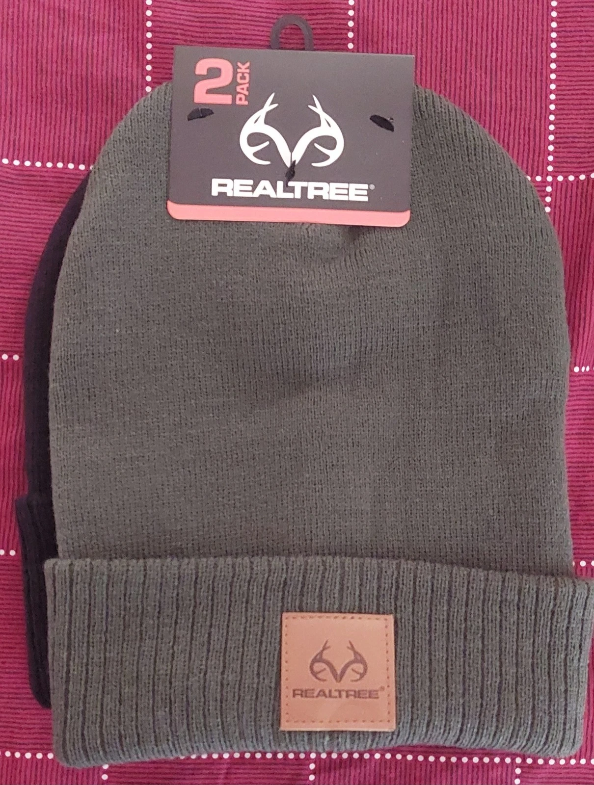 NEW Realtree Men 2 Pk Knit Beanie Hats Black & Green Color One Size