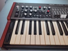 Viscount Legend One 61 Stage Keyboard with Gator Case - Great Condition