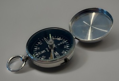 VTG PIC Pocket Locket Compass w/Locking Needle Hiking Fishing Hunting Camping