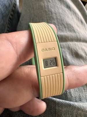 NOS Vintage Casio LS-11 Damen/Kinder Uhr Grün Beige 80er Japan Modul 565