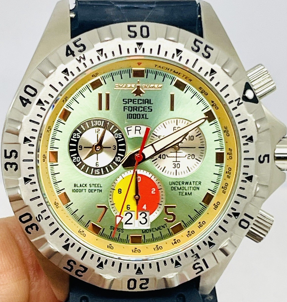 Fight for your heart、Ｎight Diver Chase-Durer Special Forces 1000XL UDT Watch. Burn Notice