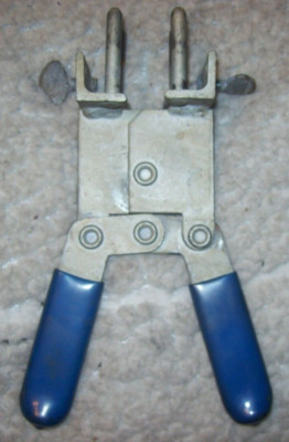 ERICO CADWELD Welding Mold Holding Clamp TOOL 1'' spacing (B157)