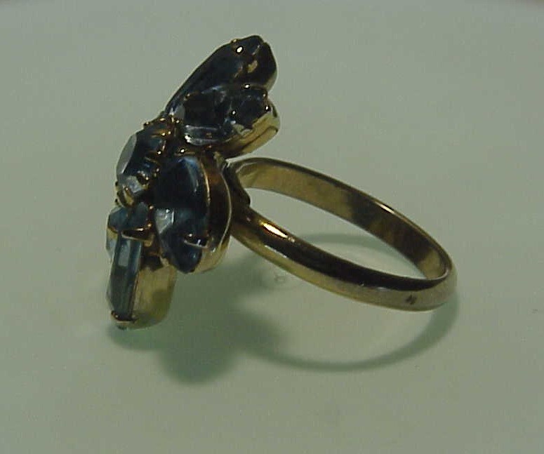 Ladies Cocktail Statement Ring Large Goldtone 7 B… - image 3