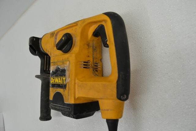 DEWALT DW570 Rotary Hammer Drill Drills 
