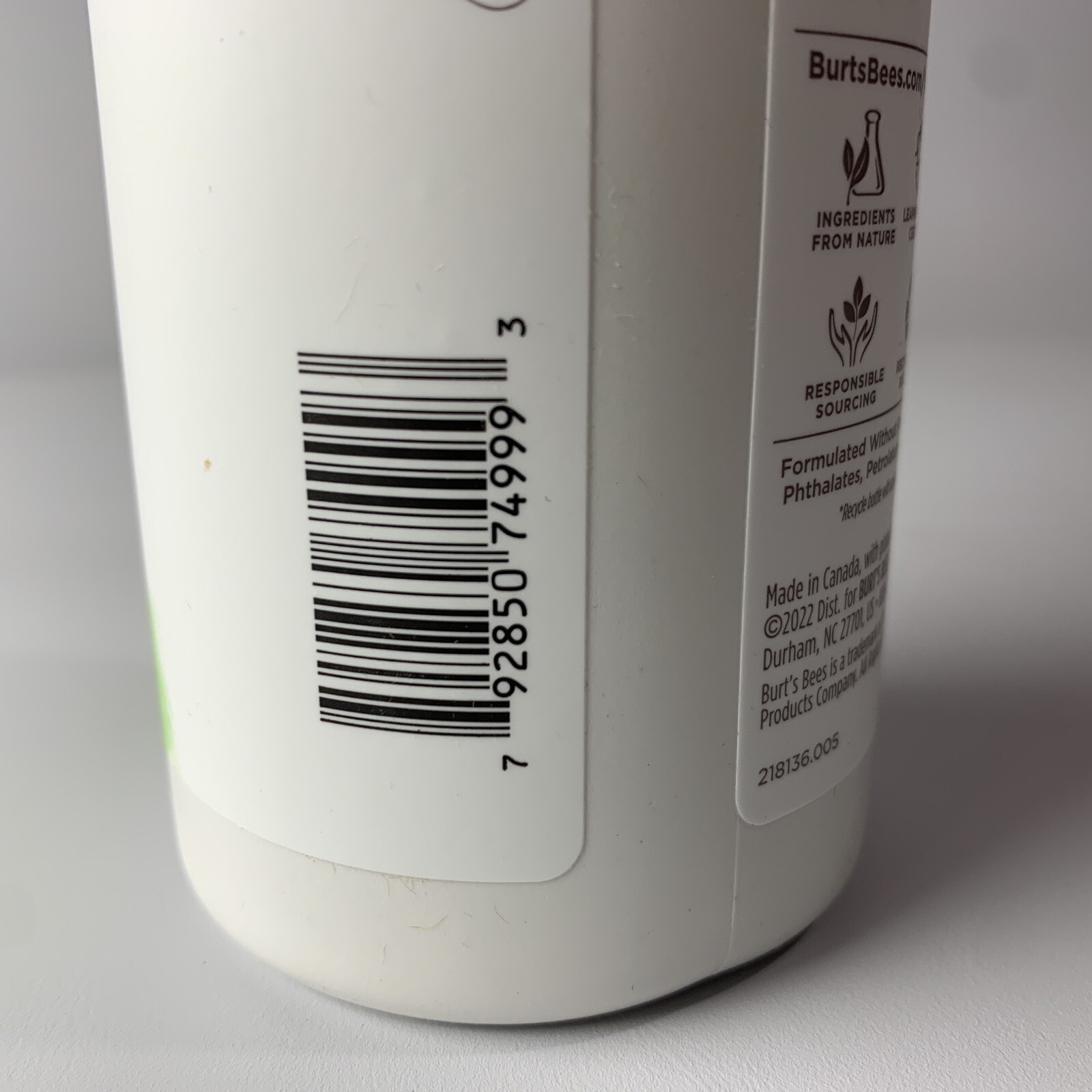 Burt's Bees Baby 100 Natural Dusting TalcFree Baby Powder, 7.5 Oz