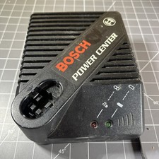 Bosch BC015 Power Center Battery Charger  Out...