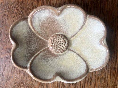 FRANKOMA POTTERY (OK 1933-2008) 4" DOGWOOD DISH #477 - DESERT GOLD