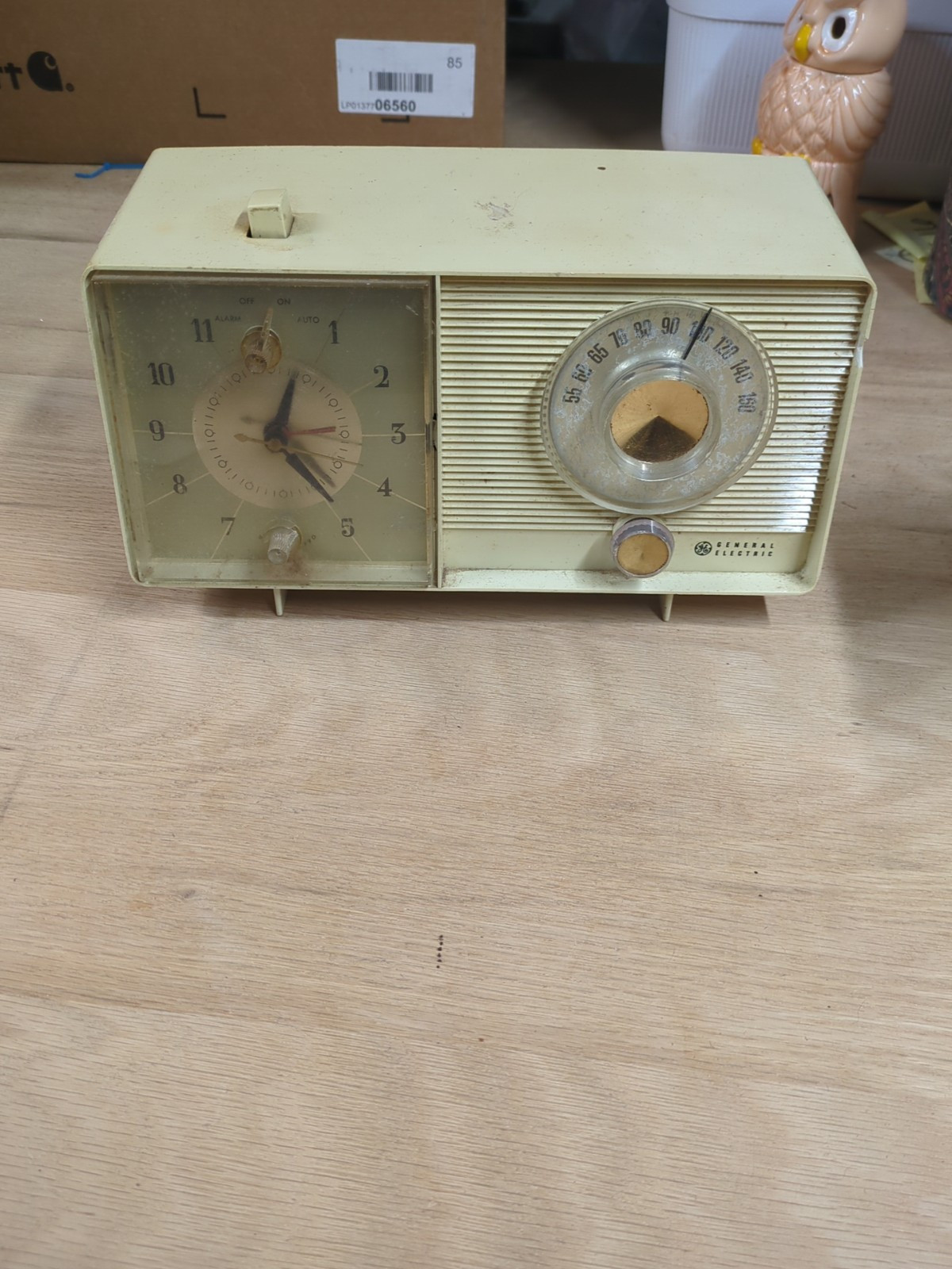 Vintage GE White Tube Alarm Clock Radio Retro VTG UNTESTED  