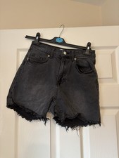 H&M Women’s Washed Black Denim Bermuda Shorts UK Size 8 High Waist Frayed Hem