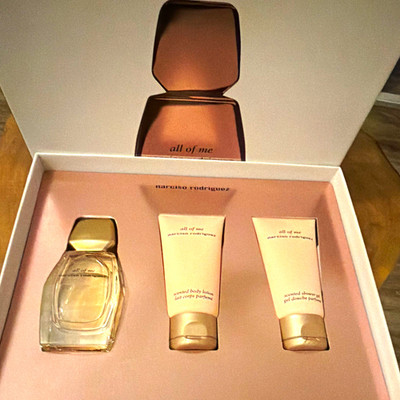 Narciso Rodriguez all of me Geschenkset Parfum + Body Lotion + Shower Gel