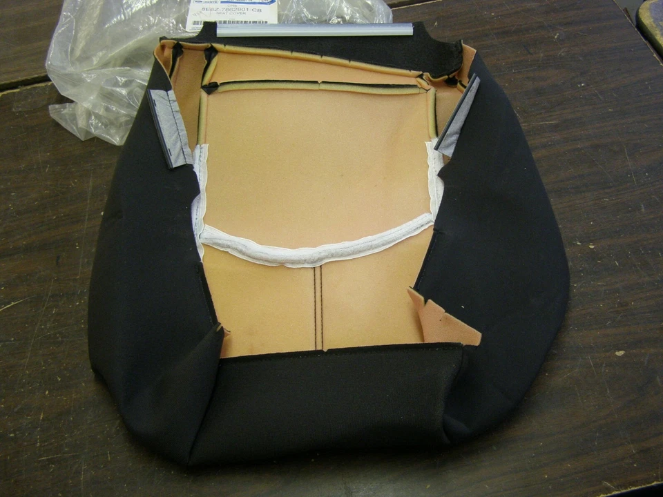 Cubierta de asiento de conductor inferior tela carbón Mercury Mariner 2008 2009 OEM Ford nuevo de lote original Foto 4 de 4