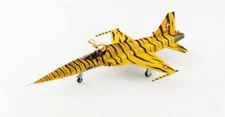HOBBY MASTER 1/72 Northrop F-5E Sinacat J-3003 Swiss Armed Force Competition
