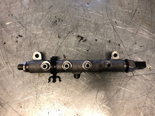 057130089Q Rampe D'Injection Distributeur de Carburant à Gauche 4,2 Audi Q7 - Photo 1 sur 3