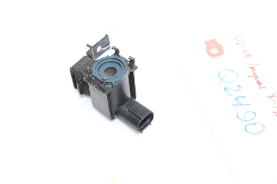 02-08 SOLENOIDE CONTROL PURGA VACÍO TIPO X JAGUAR Q2490 Foto 3 de 4