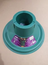 Live Tree Stand - Green - NEW - For Trees Up to 6ft Tall - 1/4 Water Capacity