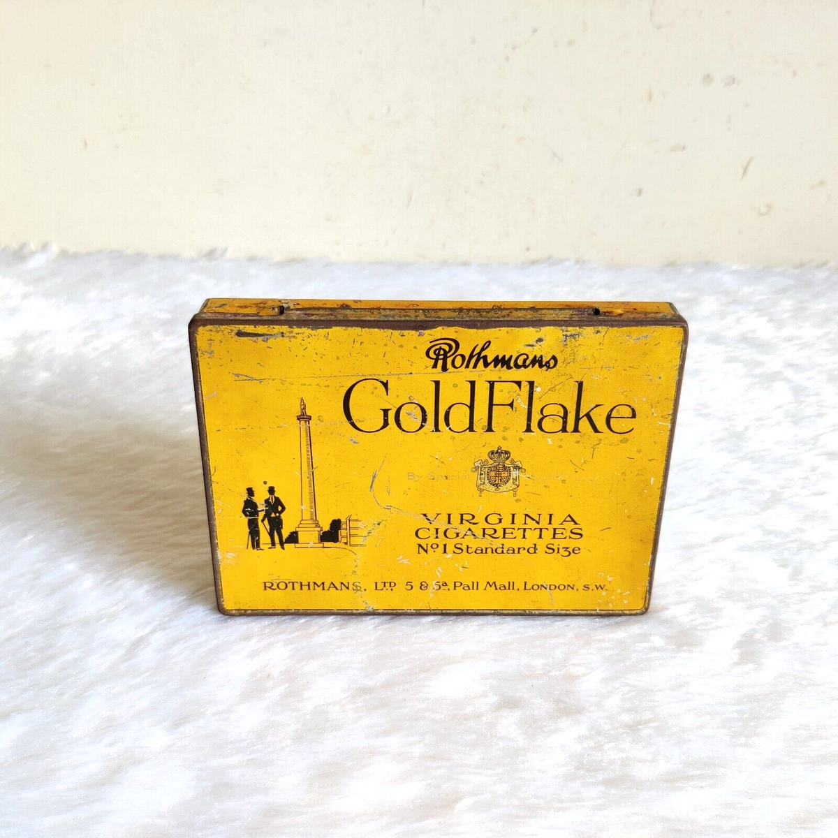 1940s Vintage Rothmans Gold Flake Cigarette Advertising Tin Box England  CG483