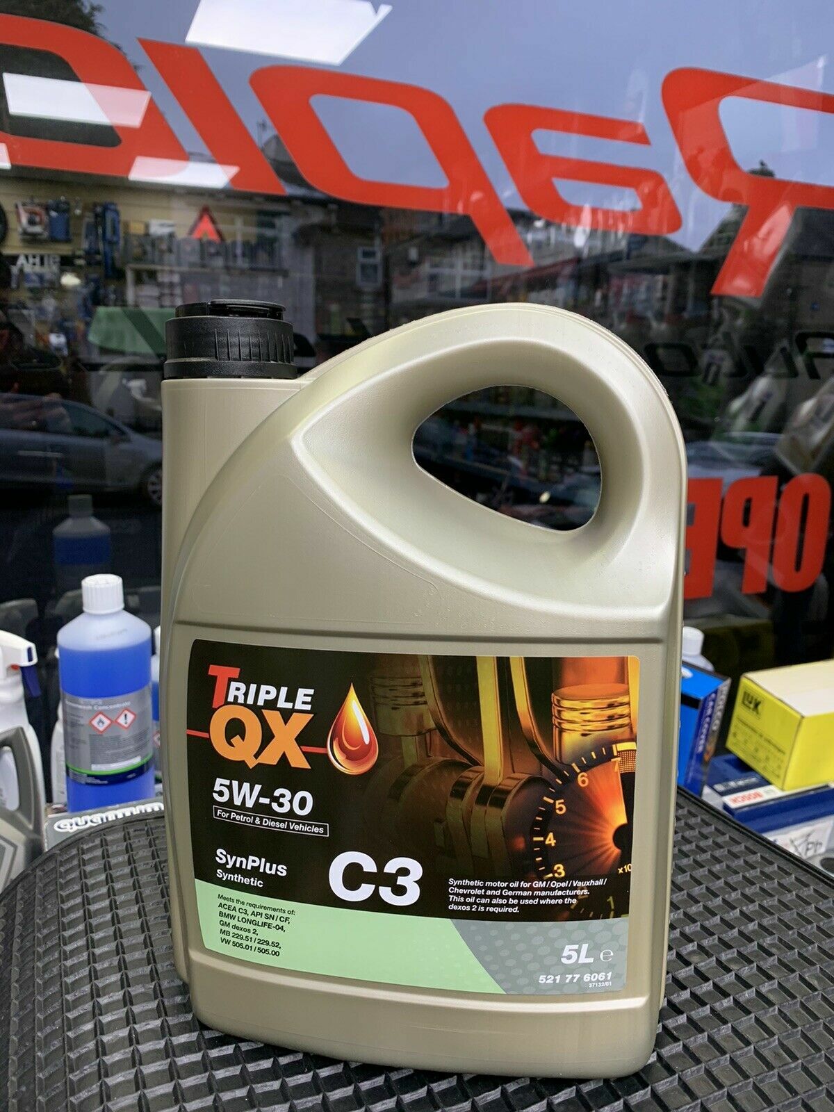 Triple QX SynPlus 5w30 Fully Synthetic Car Engine Oil 5L Audi VW Long