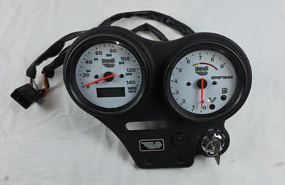 BUELL X1 LIGHTNING  SPEEDOMETER & TACHOMETER CLUSTER Y0500.KC & Y0501.K