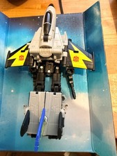 Transformers Generations Age of the Primes deluxe class Skydive  2
