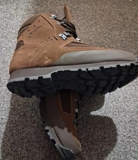 British Army Beige Suede Magnum Desert Combat Boots Size 9