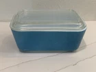 Vintage Pyrex  Blue Refrigerator Dish 502-B w/ Lid 502-C