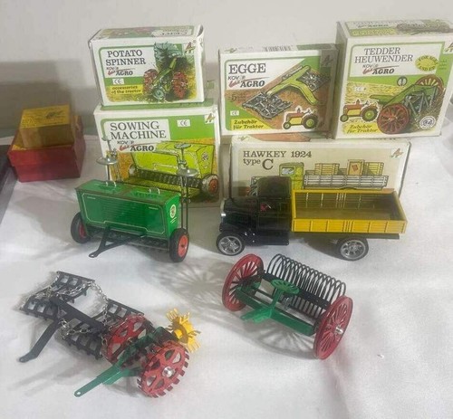 KOVAP TIN TOY FARM ACCESSORIES AND TRUCK NEW IN BOXES CZECH REPUBLIC !! - Picture 2 of 7