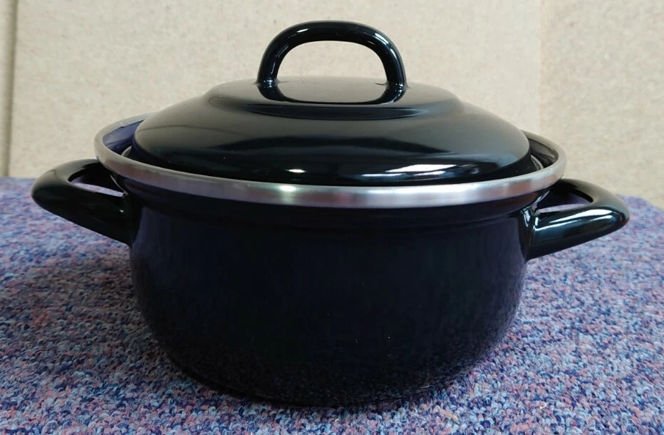 BK Bourgogne Enamel Dutch Oven