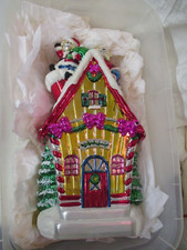 Vintage large plastic Christmas Gingerbread House with Bears on the Roof 30