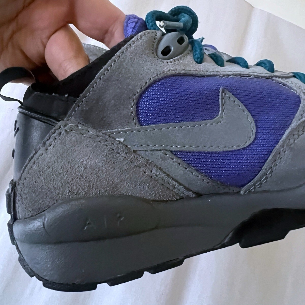 Vintage 90s Nike Yewtah Hiking Shoes Boots Sneakers SZ 9 Women's