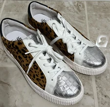 Sofft Fianna Women’s Shoes In Tan/Silver Animal Print Color (Size 9.5 M).