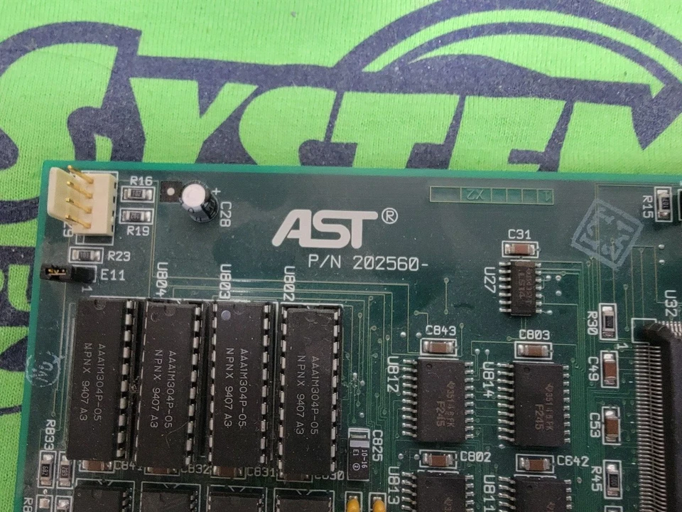 Placa madre AST Advantage Pro 486DX/66 202560 con CPU y panel de E/S y RAM Foto 2 de 4