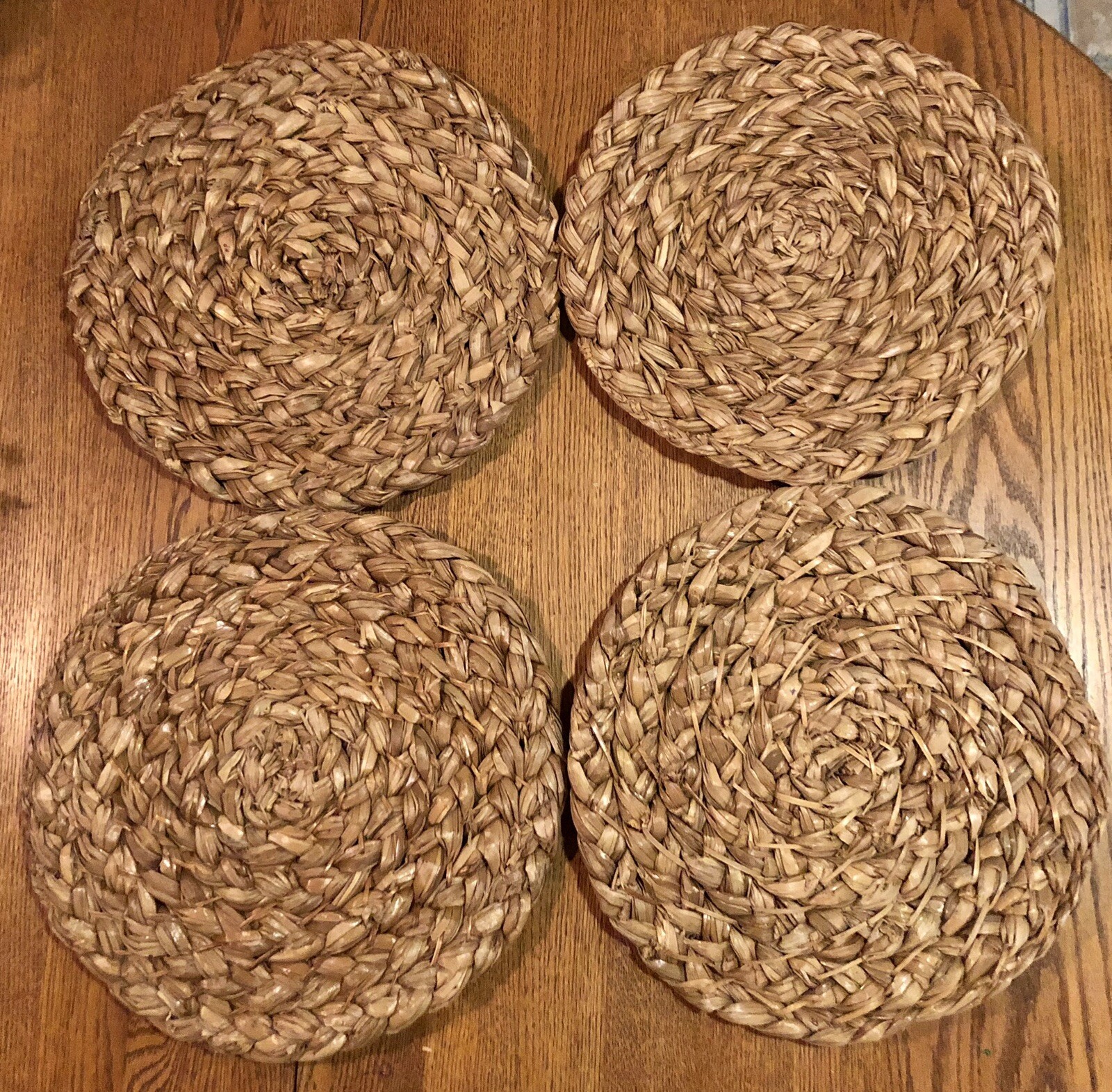 Set of 4, Handwoven Round Straw Seagrass Placemats 15