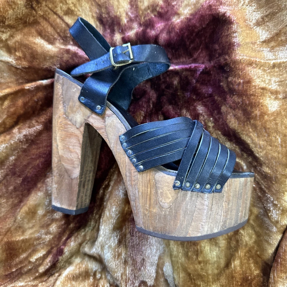 Vintage 1970s Leather & Wood Platform Shoes High Heels Strutters Strappy 1960s - Image 2 of 4