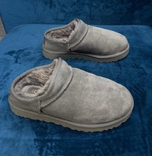 UGG Classic Slippers Womens size 7 Suede Wool Warm Cozy Shoes 1108193 GREY EUC