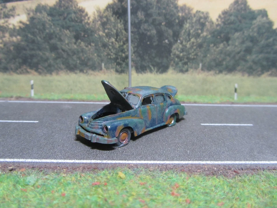 Opel Kapitän 1951 Scheunenfund Autowrack Schrottplatz Patina 1:87 H0 HO UNIKAT - Bild 2 von 4
