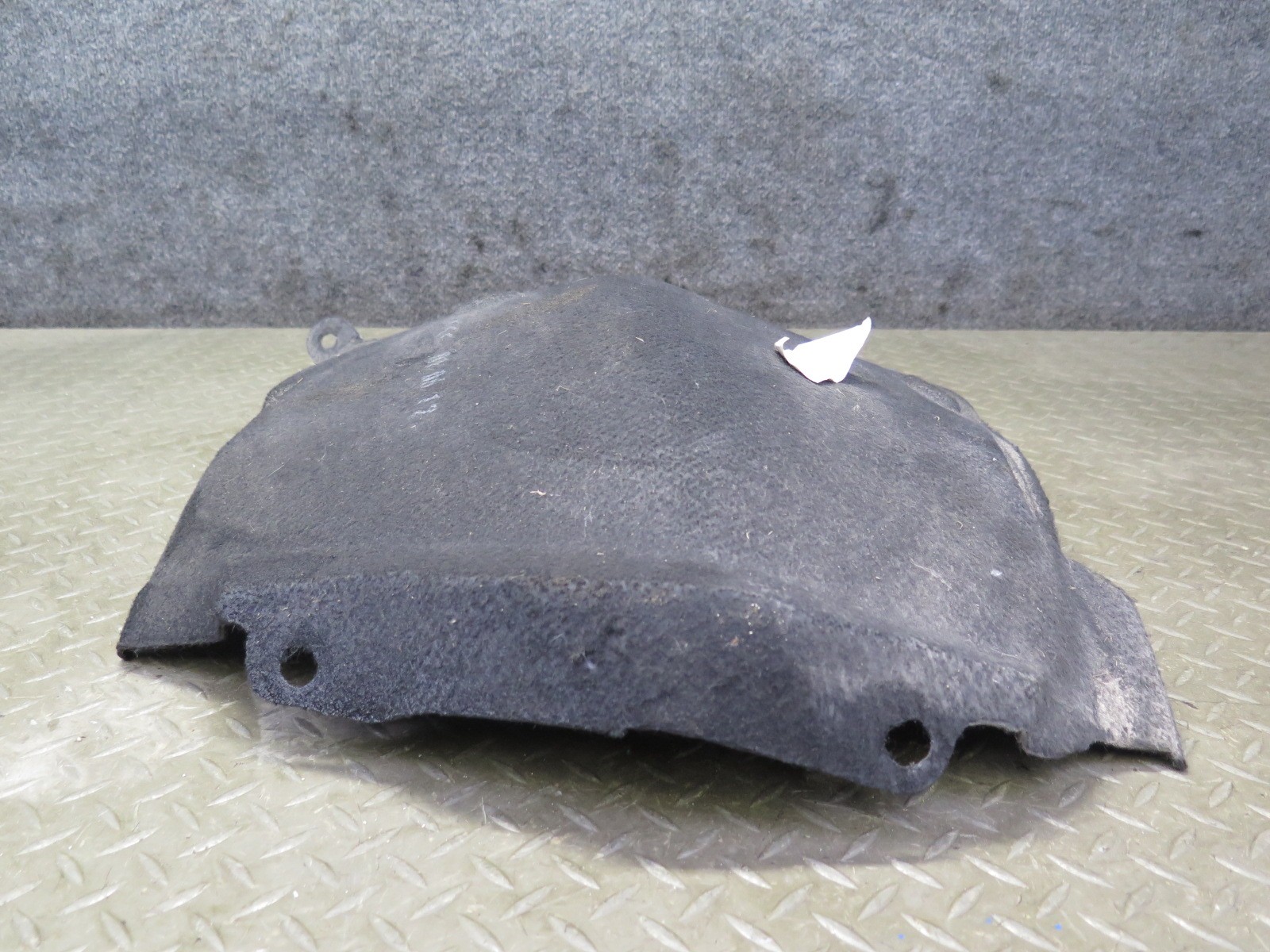 2008-2019 MASERATI GRANTURISMO M145 FRONT RIGHT WHEEL ARCH LINER SPLASH SHIELD