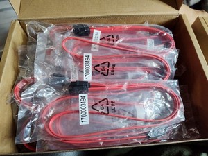 25x Cable Red Amphenol 24 inch SATA3 6Gbps Cable Red  1700003194
