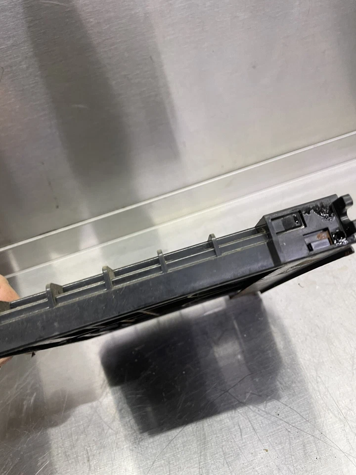 93 94 95 96 Mazda Mx3 OEM Caja Portavasos Coche Foto 4 de 4