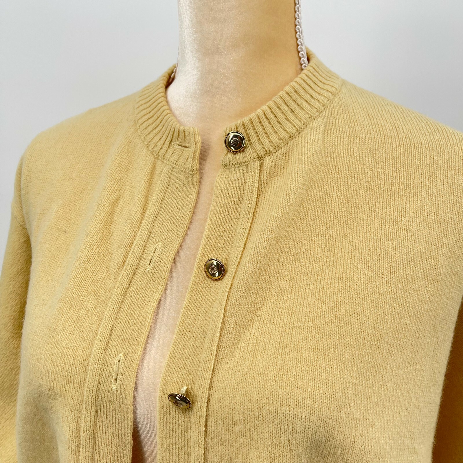 Pendleton Yellow Lambswool Cardigan Sweater  Wome… - image 5