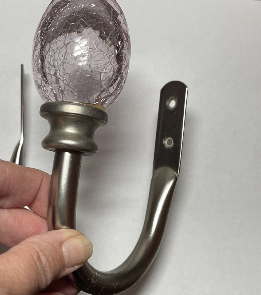 Par de cortinas de metal púrpura claro/rosa y plateado oblongo craquelado Foto 4 de 4