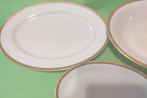 Vtg Victoria Czech Slovakia China 3 Pc Set White & Gold Serving Platters & Bowl - Picture 2 of 9