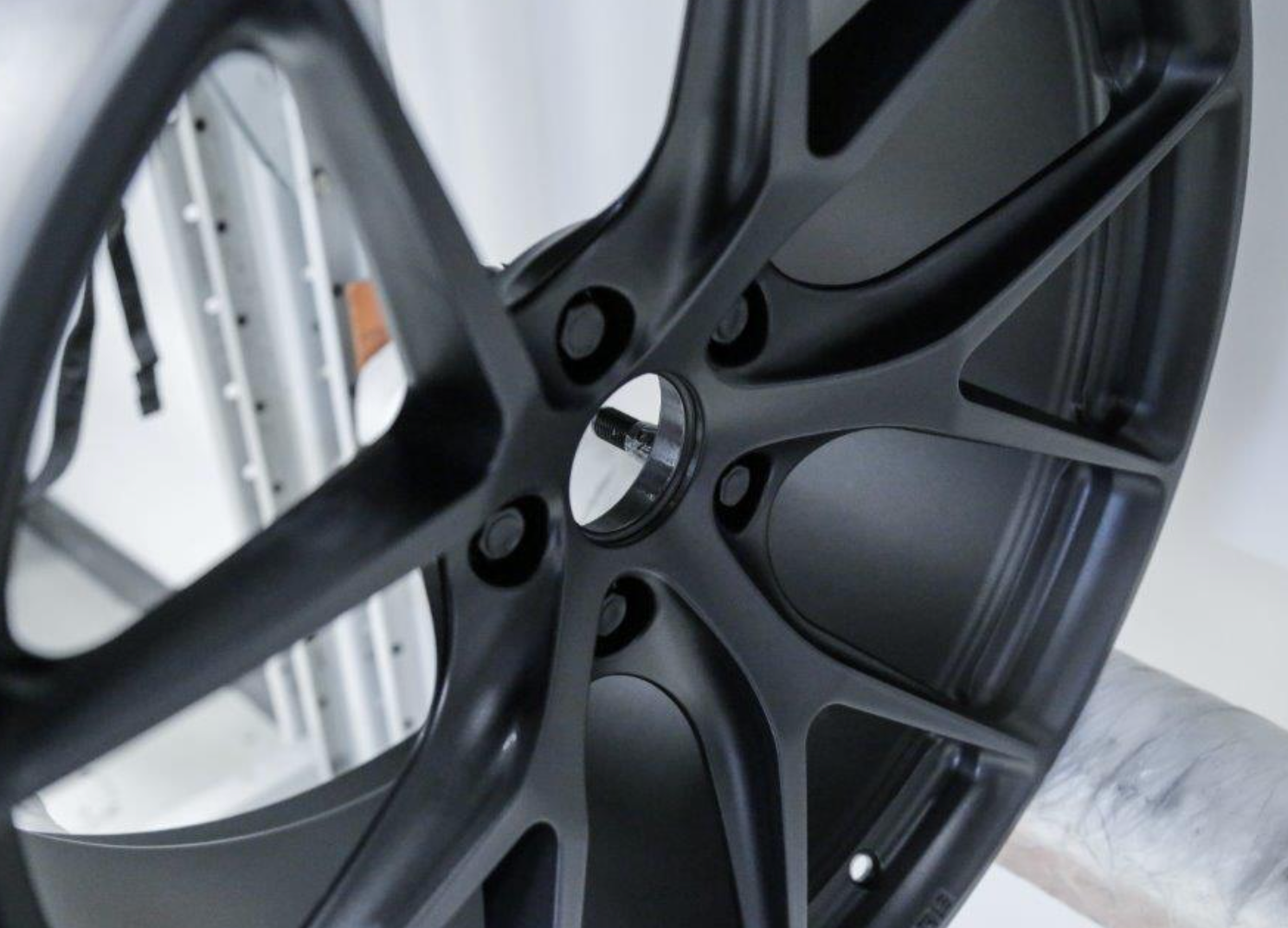 Dupli-Color Wheels Black Spray Paint Rims Steel Metal Aluminum Plastic ...