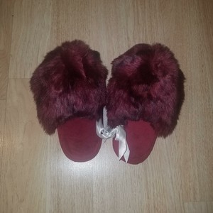 xhilaration slippers
