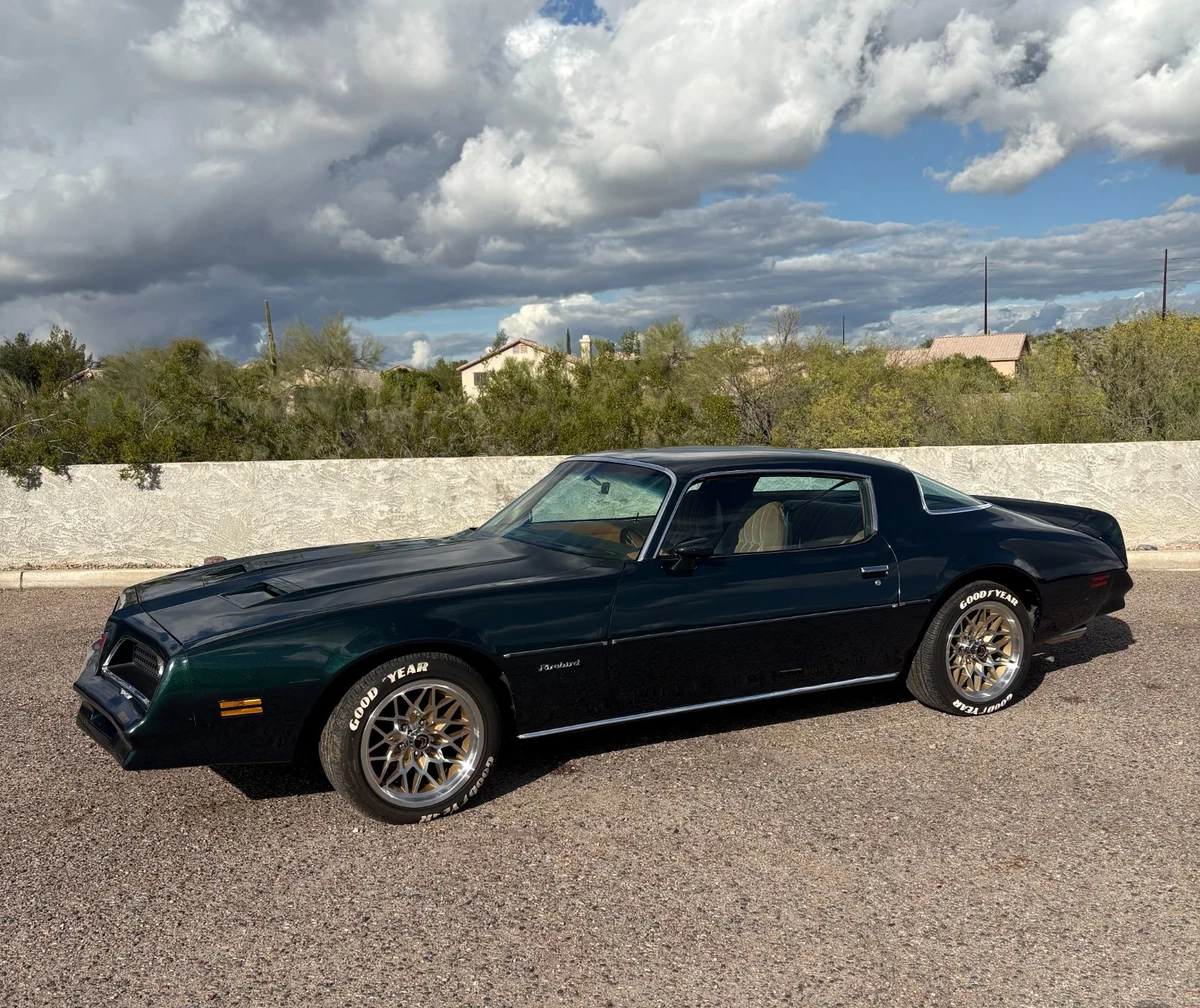 【激レア未使用】XMODS PONTIAC FIREBIRD 1989 Pontiac Firebird Trans Am GTA 1:18 【公式通販】