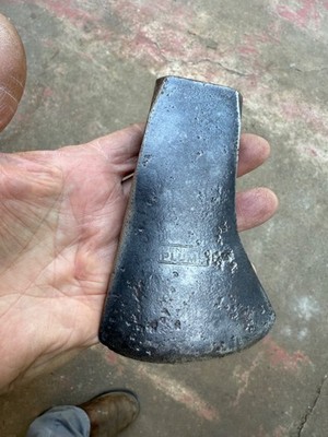 Vintage 1-1/4 Lb. Plumb National pattern axe hatchet head